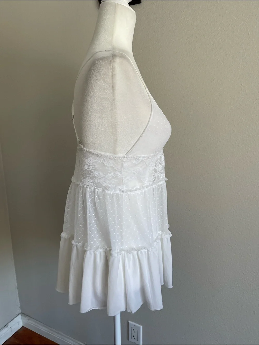 Gilligan & O'Malley White Lace Babydoll Chemise with Light Blue Bow